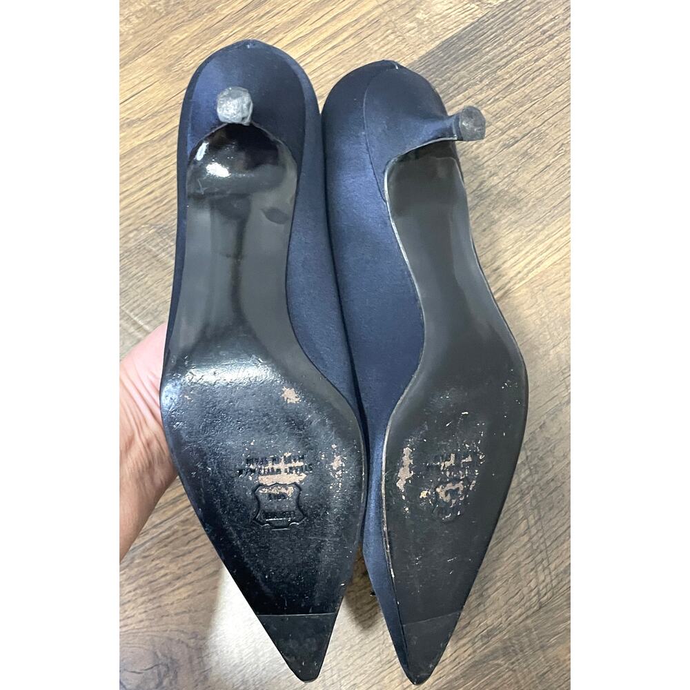 Stuart Weitzman Satin Heels Designer Navy Blue Pointed Toe Sz 8.5M - Picture 9 of 11